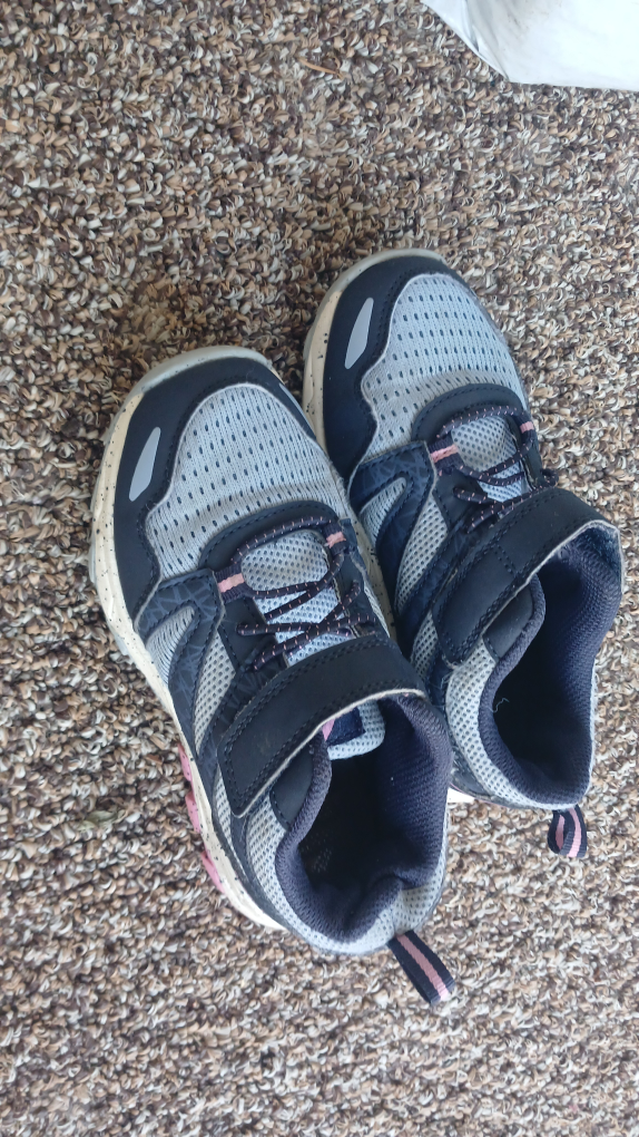 Ozark Trail Kids' Size 12 Shoes - photo 3