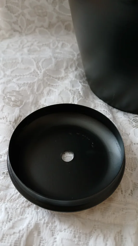 Black metal vase for  $5.00 image indicator(2)