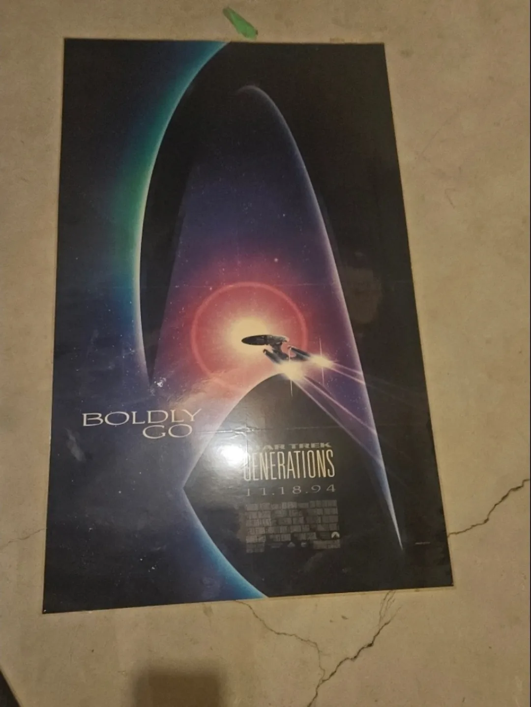 assorted plastic protected posters image indicator(3)