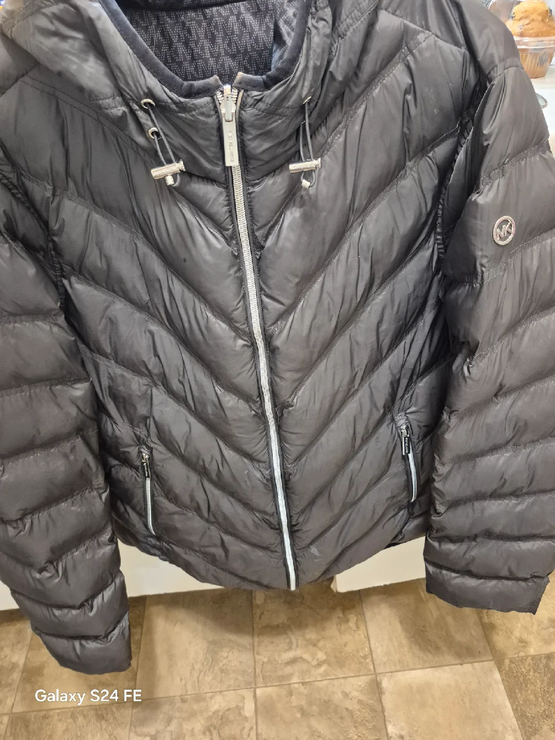 ladies Michael Kors  puffer  jacket image indicator(5)