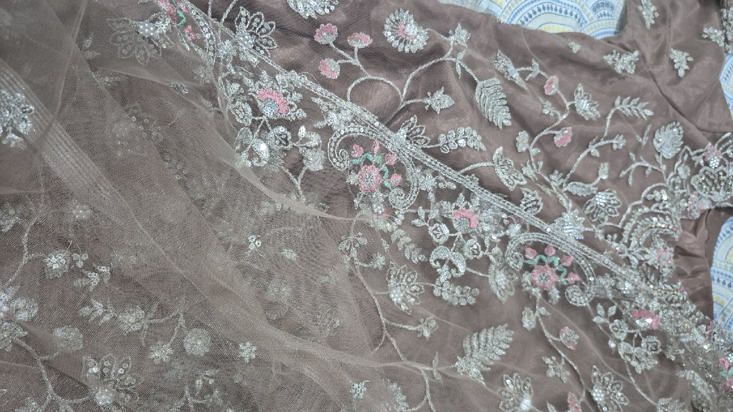Embroidered Salwar Kameez Suit - photo 3