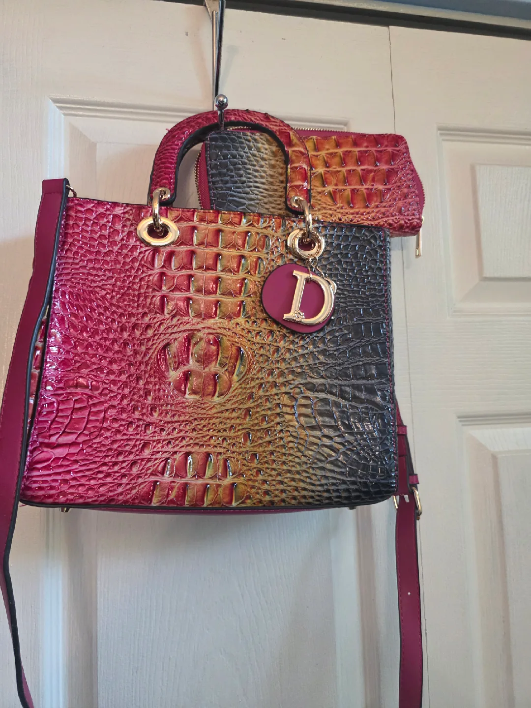 Designer Inspired Croc Embossed Handbag thumbnail