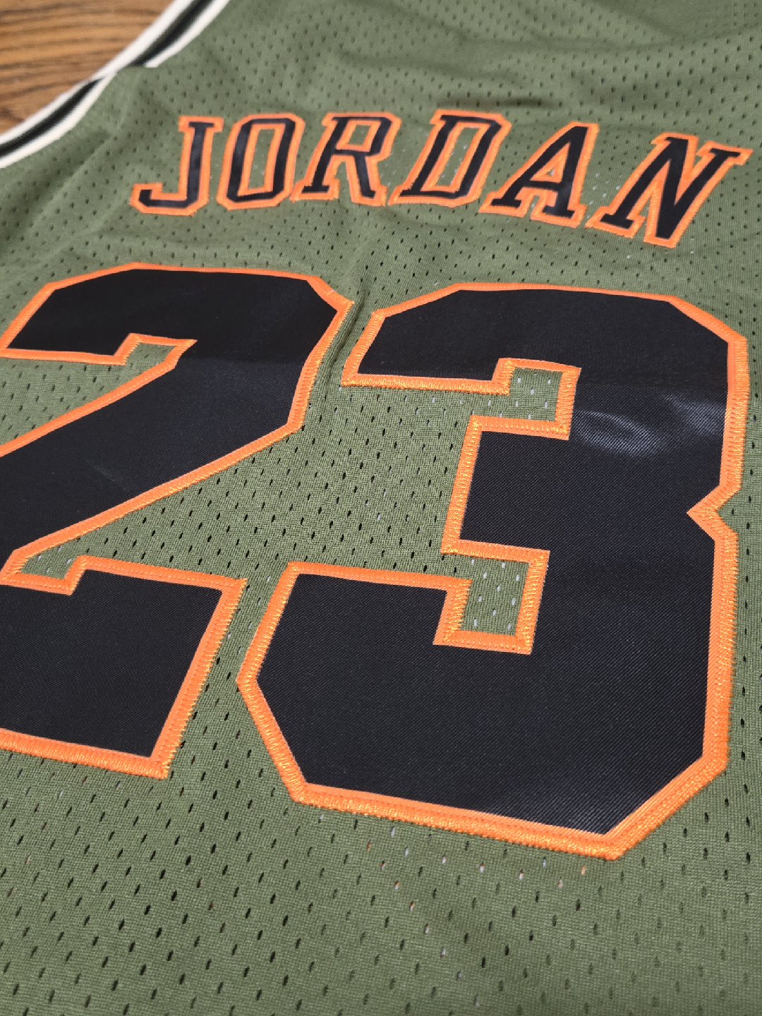 Mitchell & Ness Michael Jordan Bulls Jersey Size L and M - photo 5