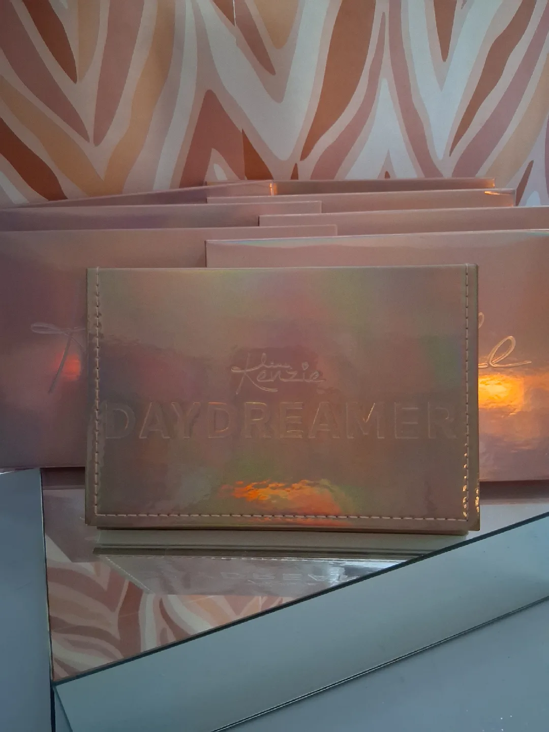 Kenzie Daydreamer Eyeshadow Palette thumbnail