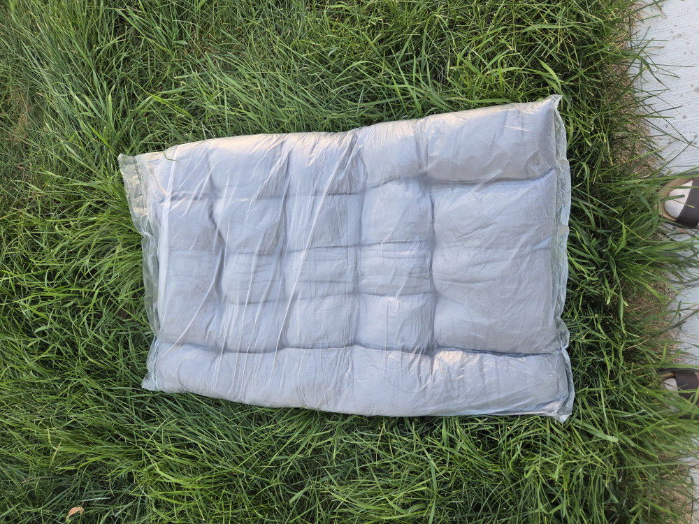 2 Dog Beds - Grey & Black