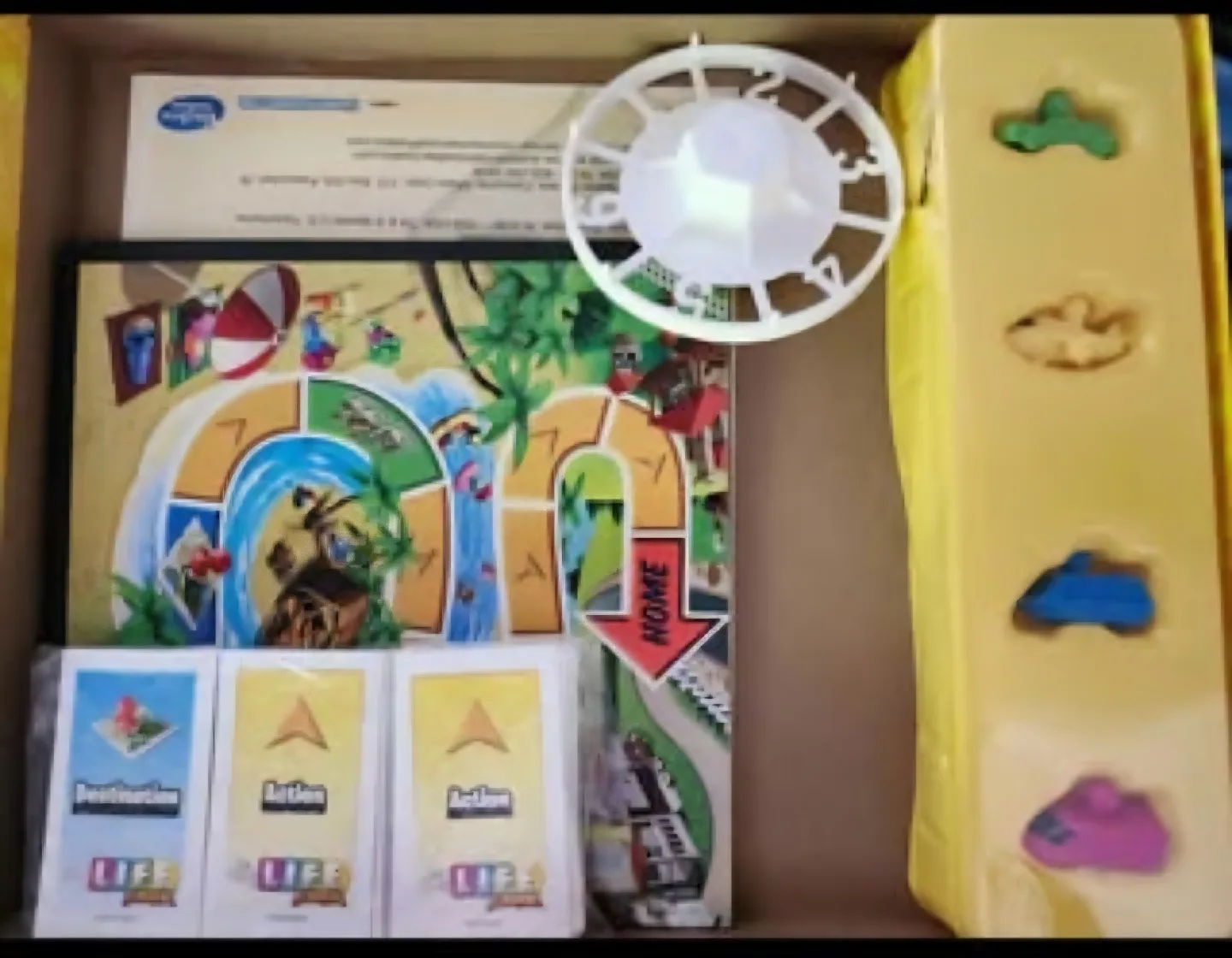 The Game of Life Junior! Pick up in Kitchener, $10 image indicator(2)