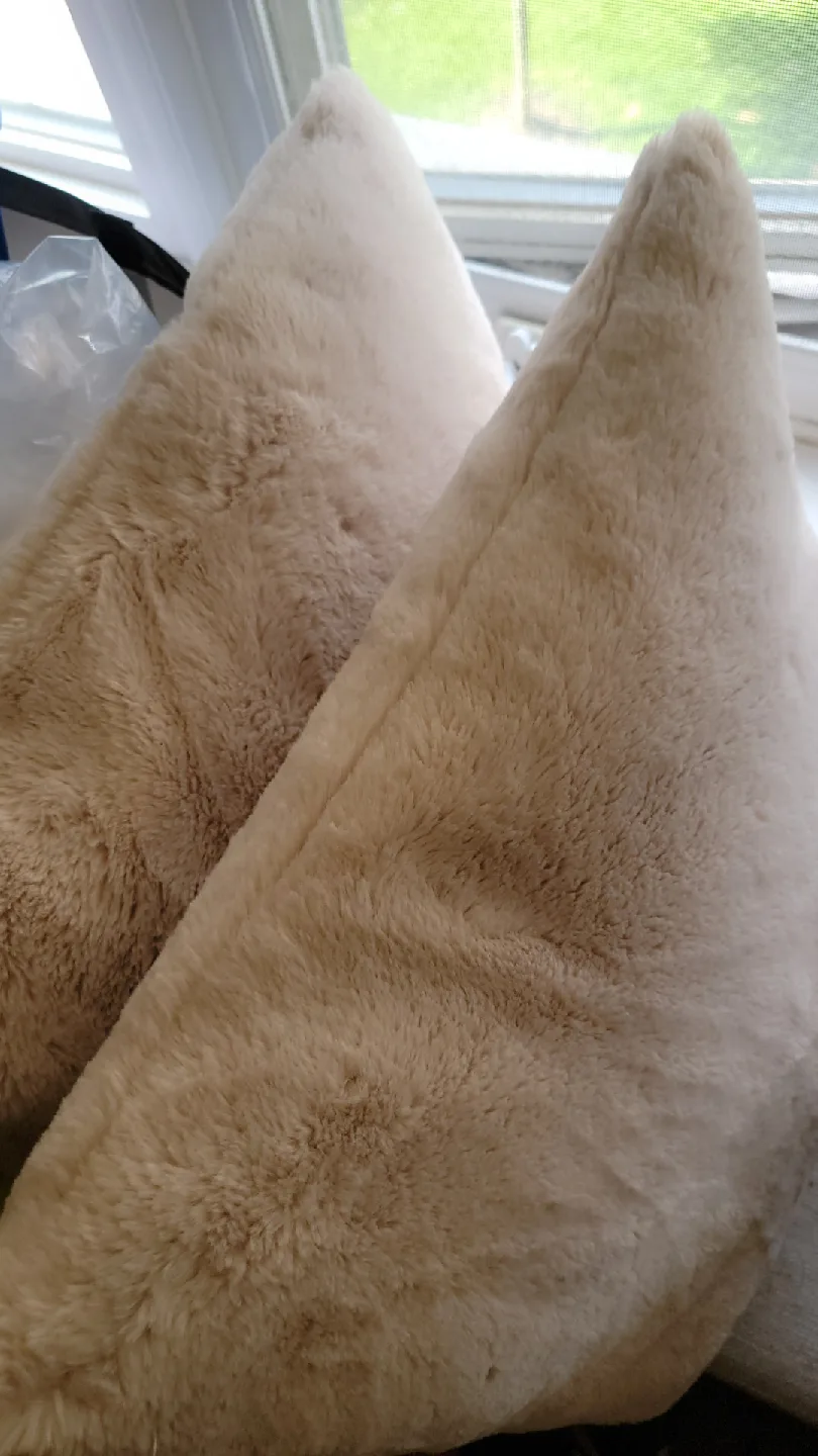 Cream coloured Faux Fur Throw Pillows thumbnail