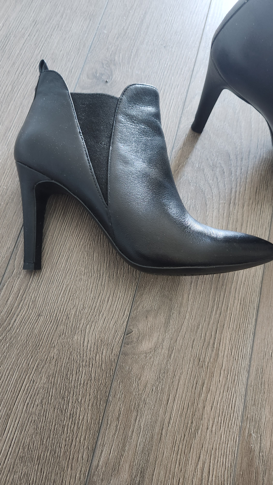 Geox Black Leather Heeled Ankle Boots - photo 2