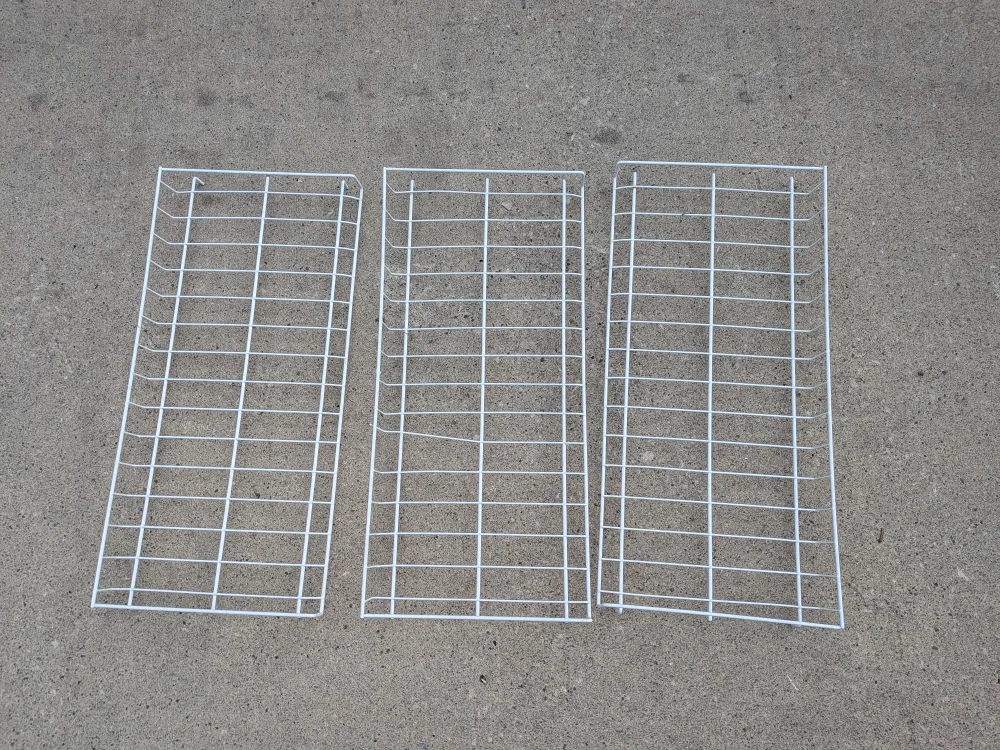 White Wire Shelving - 3 pieces 🥕 thumbnail