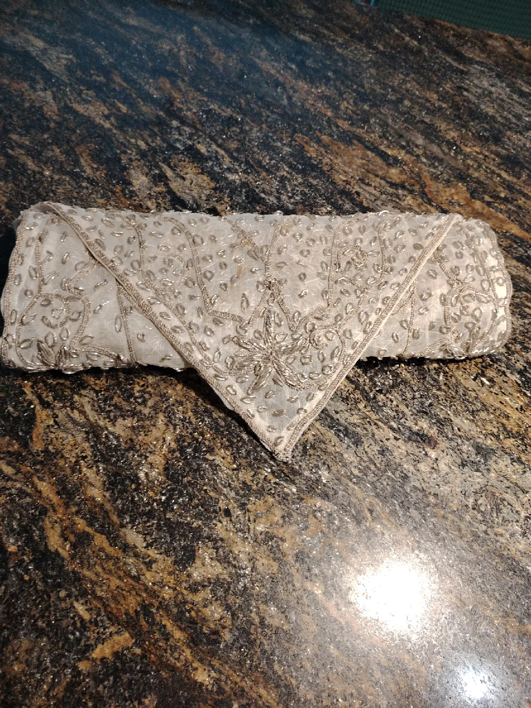 Embroidered Table Runner image indicator(4)