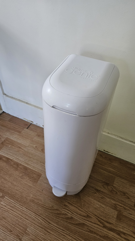 Diaper Genie Signature Diaper Pail