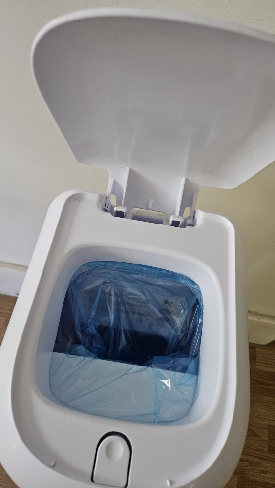 Diaper Genie Signature Diaper Pail - photo 3