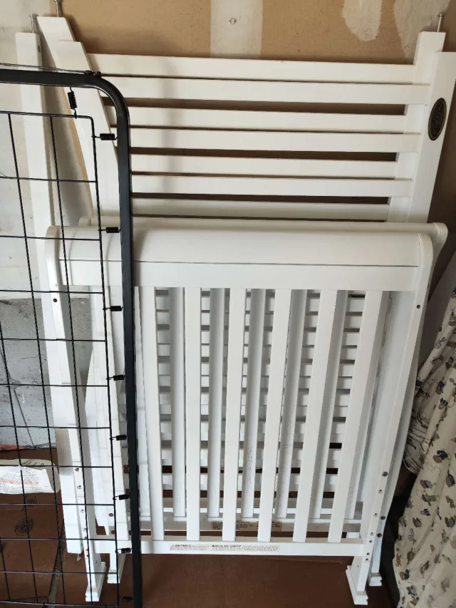 Dream On Me White Crib image indicator(2)