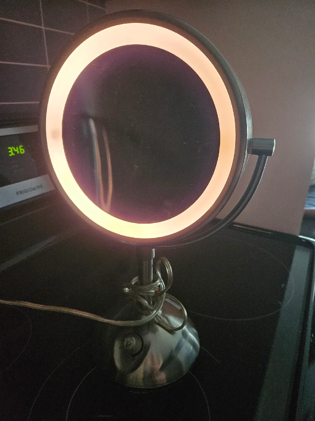 Conair Lighted Makeup Mirror - electric image indicator(2)