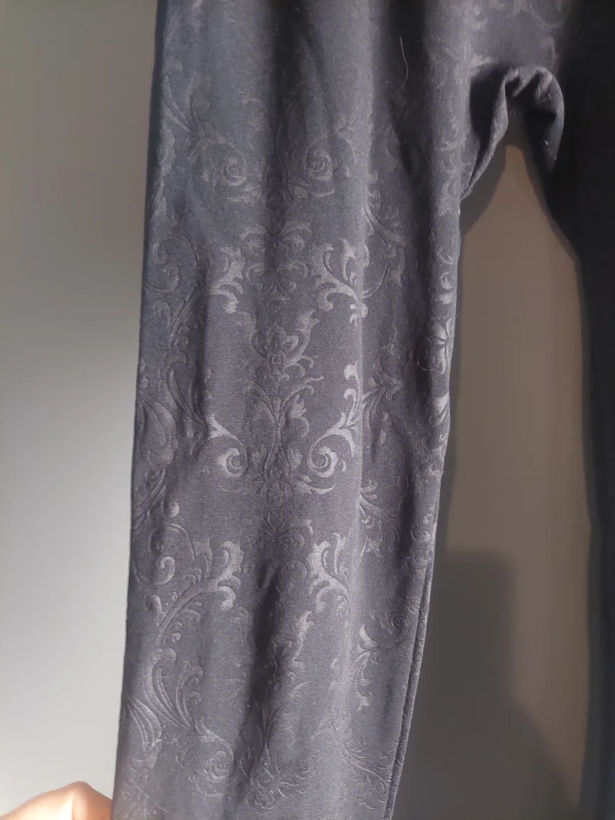 Black Patterned Leggings image indicator(2)