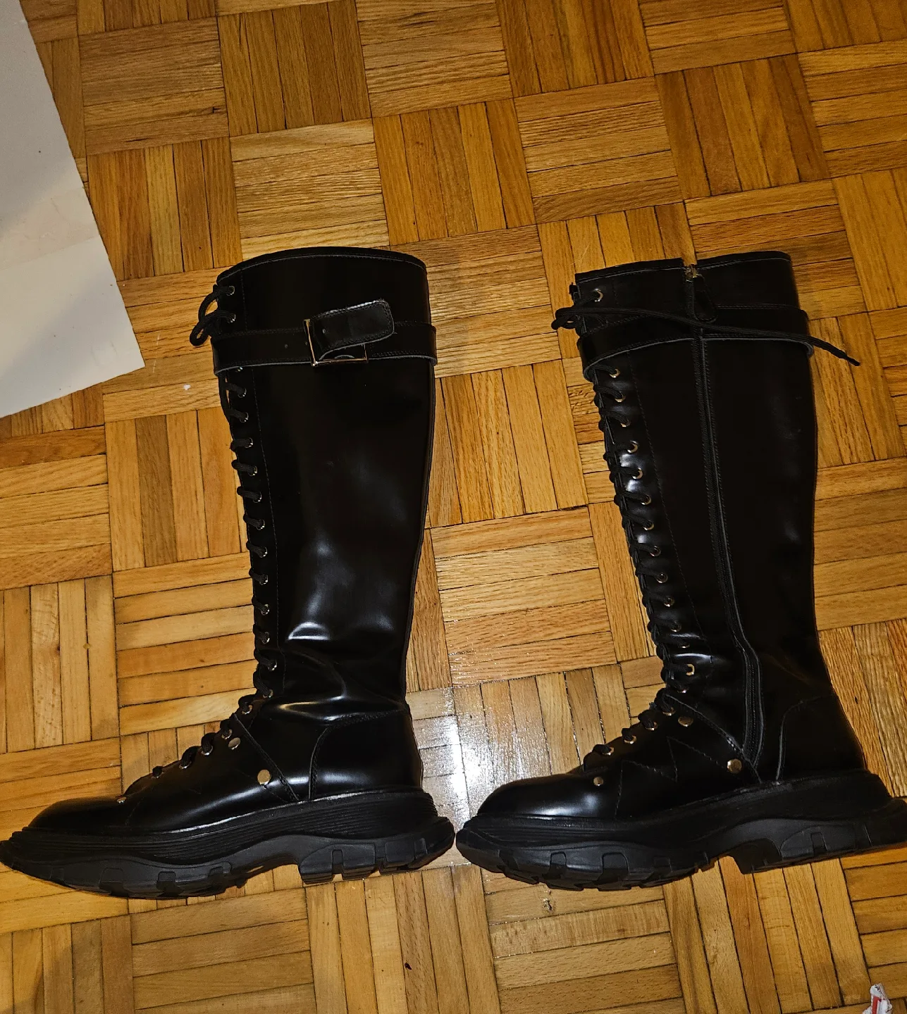 Alexander McQueen Black Leather Boots Size 37 image indicator(2)