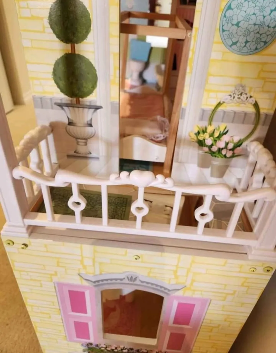 Dollhouse - Three Story image indicator(2)