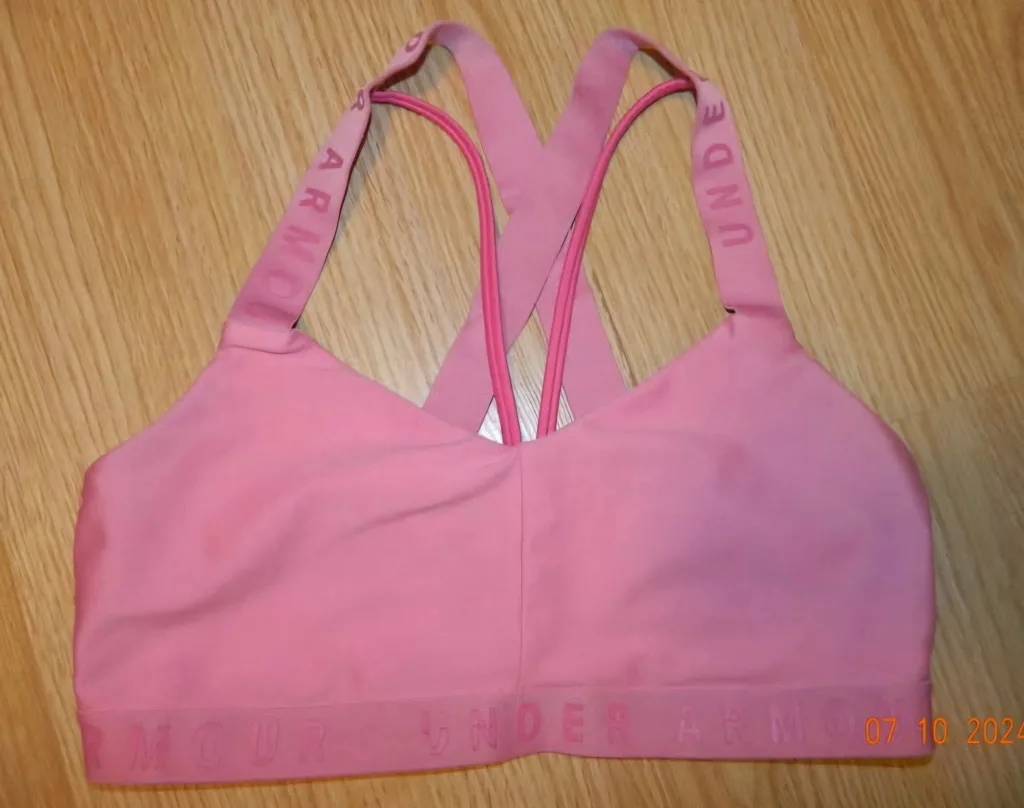 Under Armour Pink Sports Bra..size m thumbnail