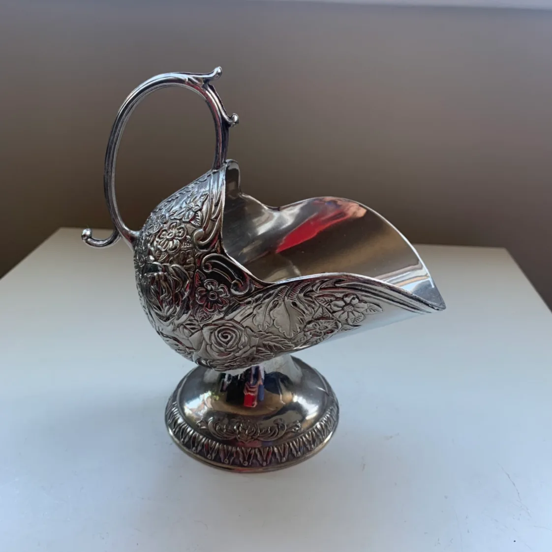 Vintage sugar scuttle scoop thumbnail