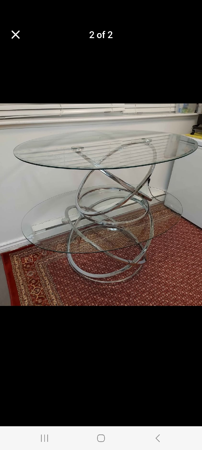 round glass table - photo 2