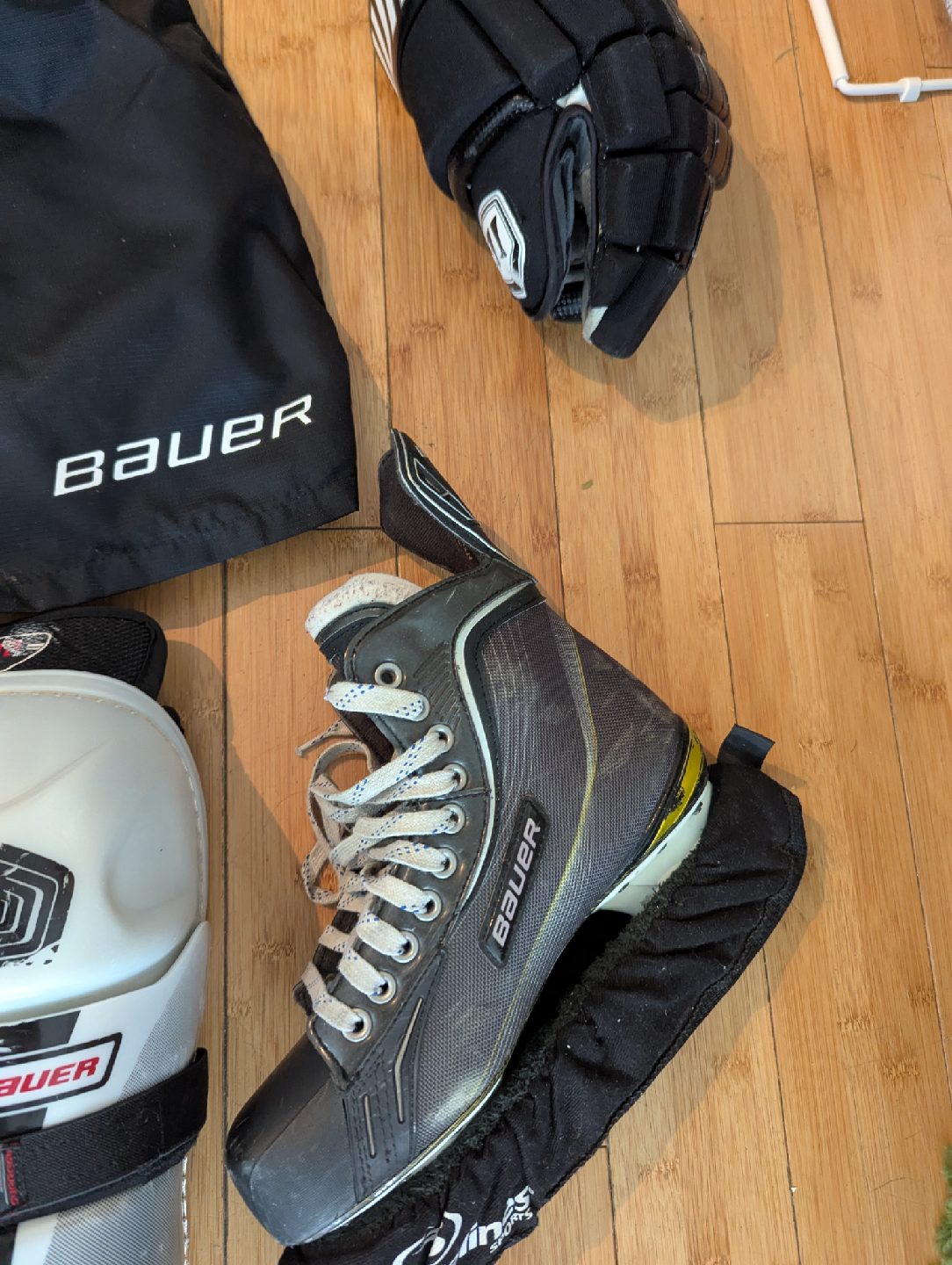 Hockey Gear Set: Bauer Pants, Skates, Warrior Gloves - photo 3