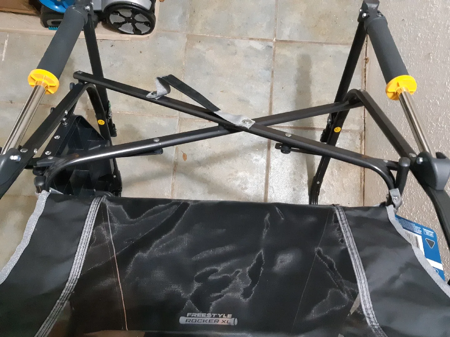 GCI Outdoor Freestyle Rocker XL w/ Side Table image indicator(5)