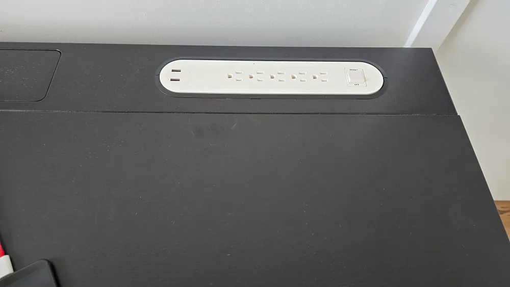 IKEA Standing Desk - Black - Adjustable Height image indicator(2)