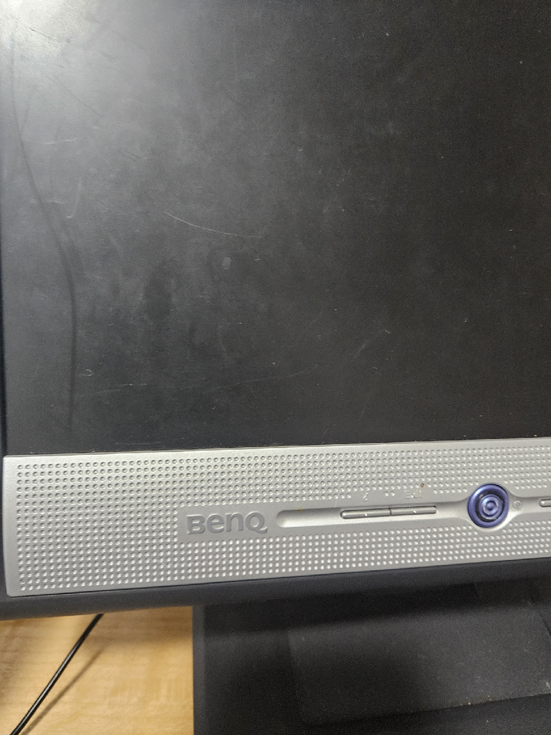 Microsoft Mouse, Insignia Speakers, BenQ Monitor - photo 5