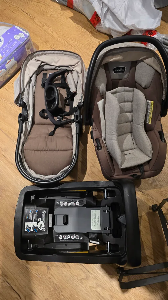 Evenflo Pivot Modular Travel System image indicator(2)