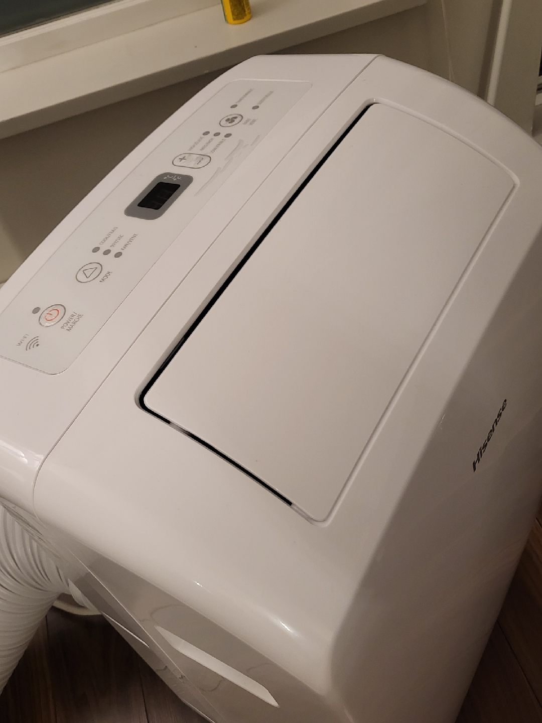 Hisense Portable Air Conditioner - photo 2