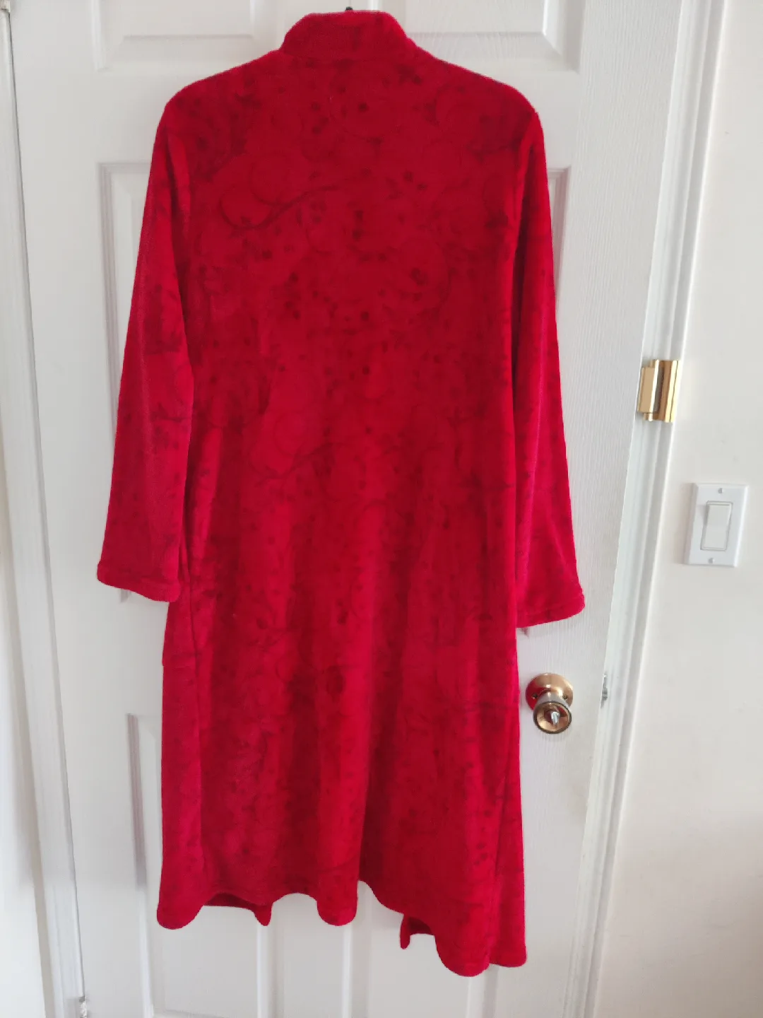 Penmans Red Floral Robe image indicator(2)