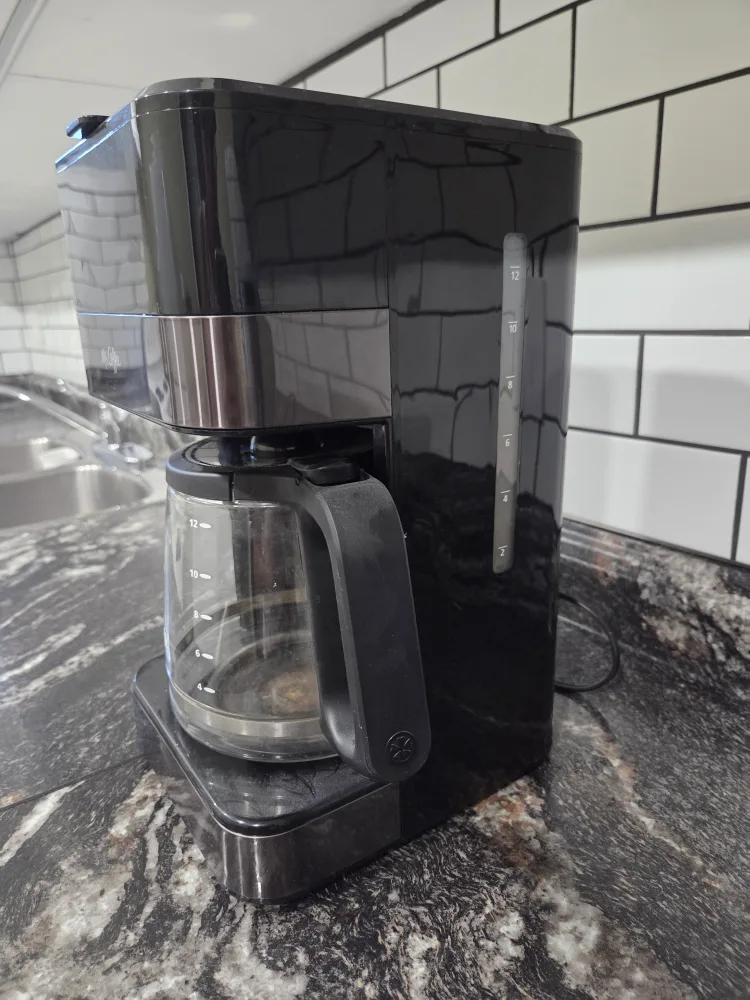 Mr. Coffee 12-Cup Coffee Maker image indicator(2)