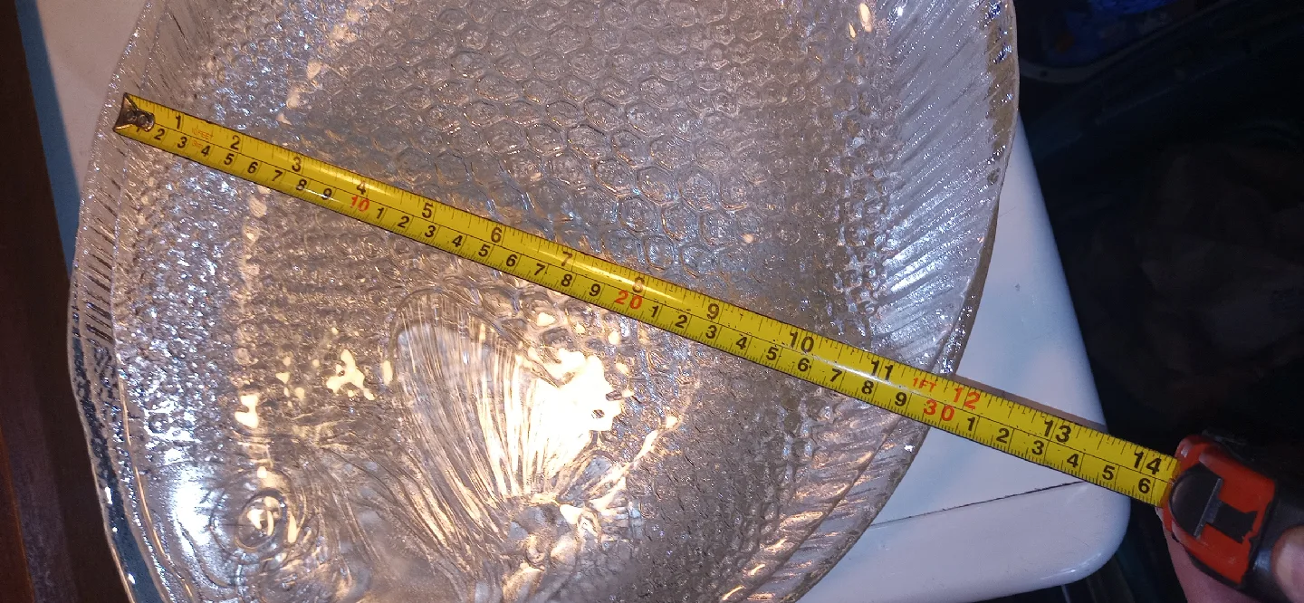 1980s Fish Serving and Dinner Plates. image indicator(10)