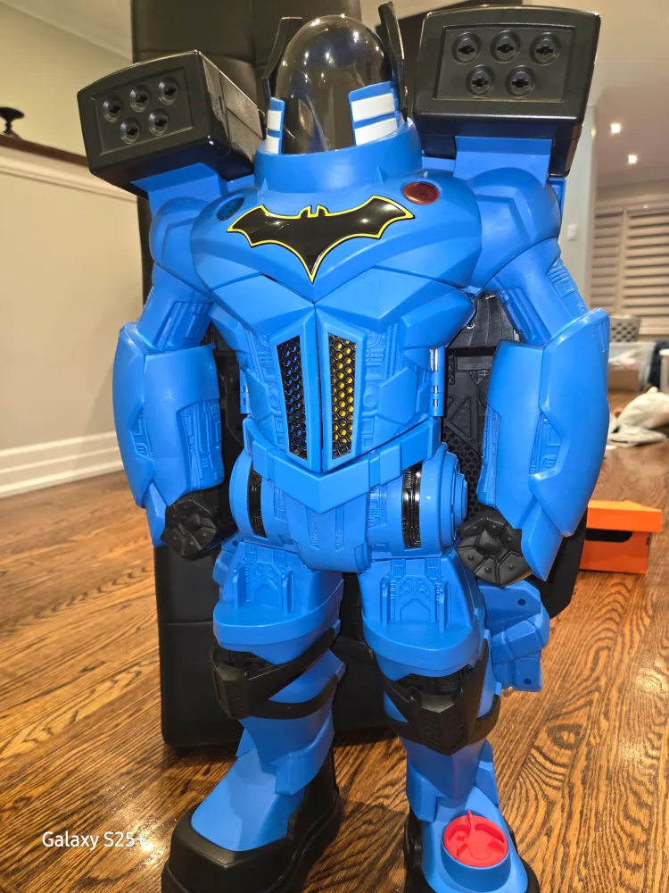 Batman Transforming Mech Suit thumbnail
