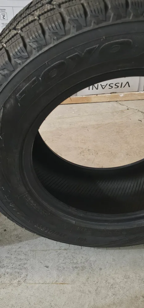 Toyo Tire 235/60R18 100H image indicator(2)