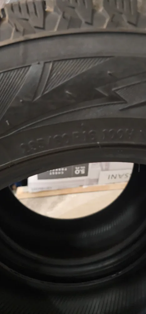Toyo Tire 235/60R18 100H image indicator(3)