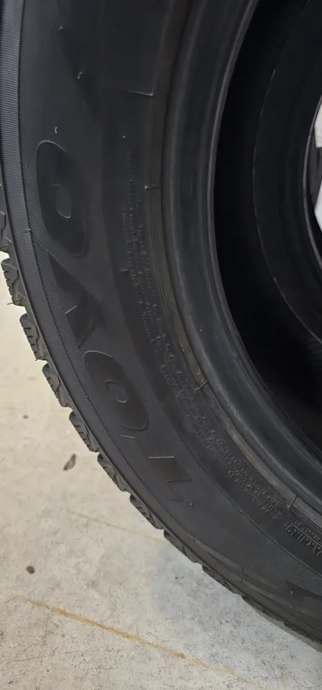 Toyo Tire 235/60R18 100H image indicator(4)