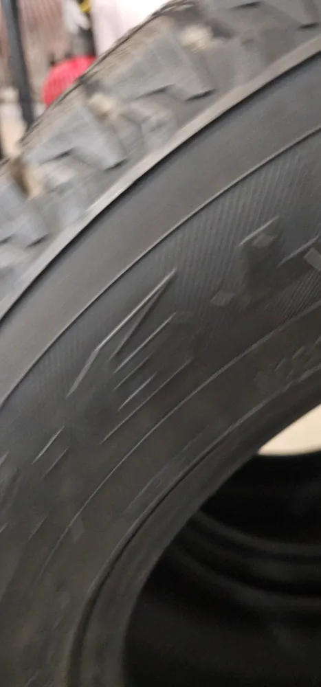 Toyo Tire 235/60R18 100H image indicator(5)