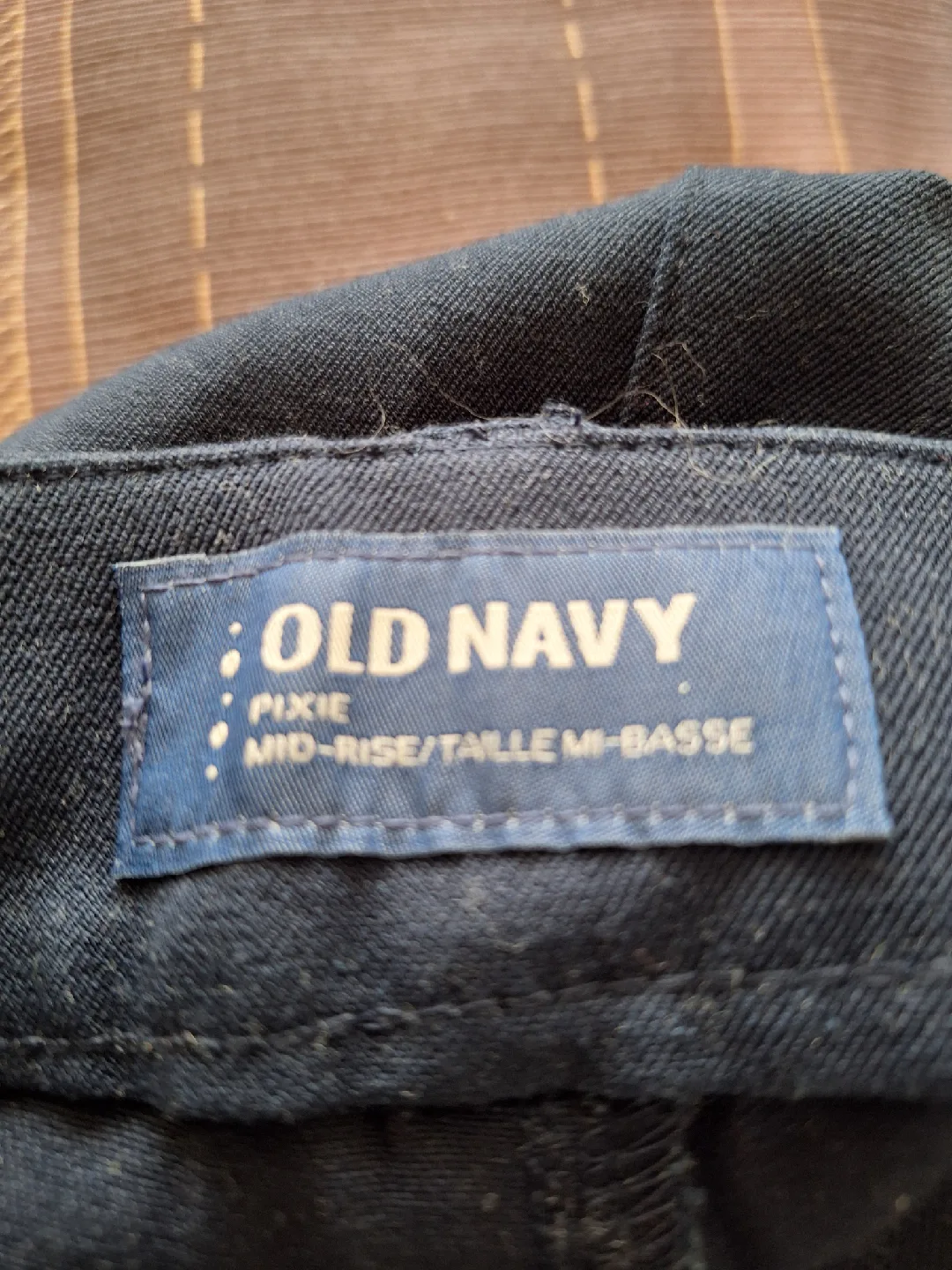 Old Navy Pixie Ankle Pants - Banana Leaf Print and Navy Blue image indicator(4)