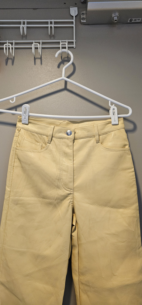 New brand Wilfred Yellow Leather Pants Size 2