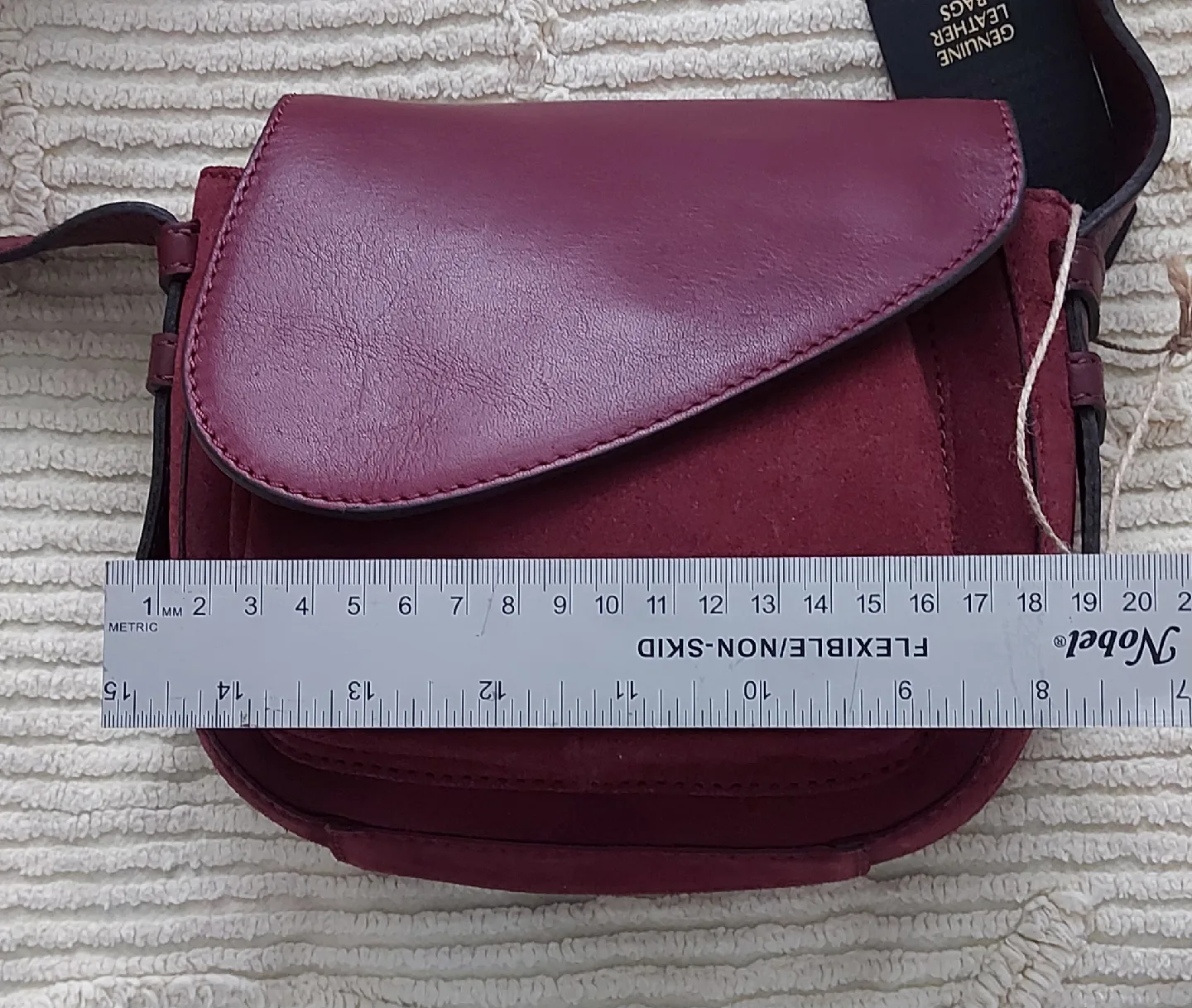 🆕Burgundy Leather Crossbody Bag image indicator(3)