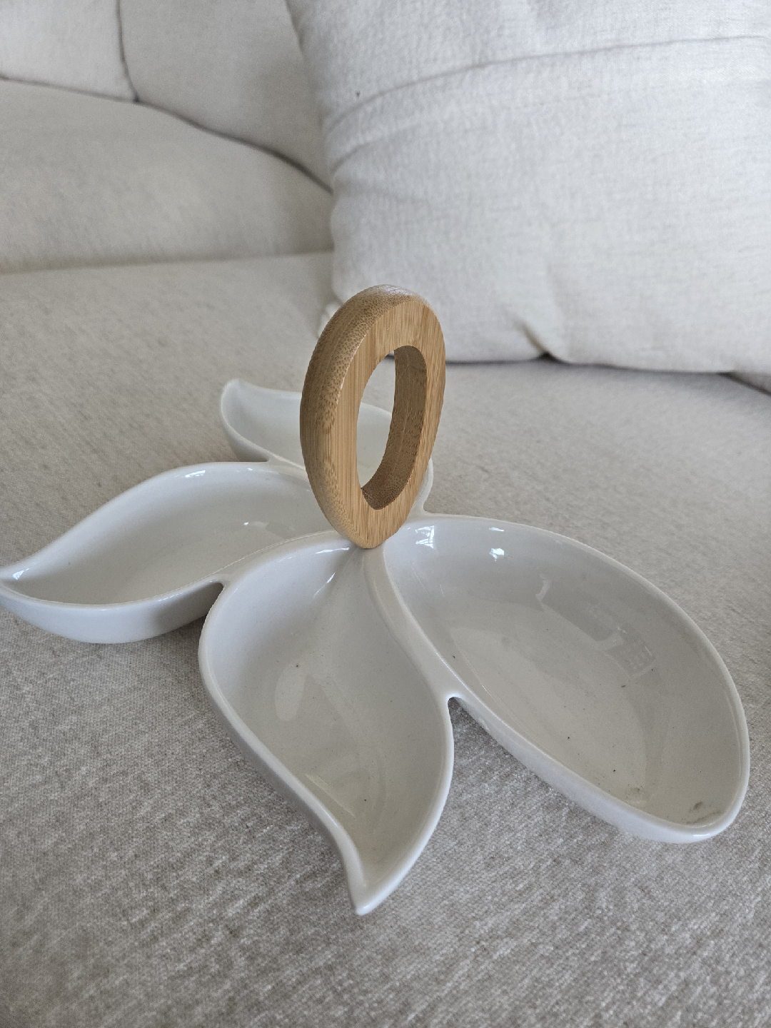 White Ceramic Serving Dish with Wood Handle - photo 2