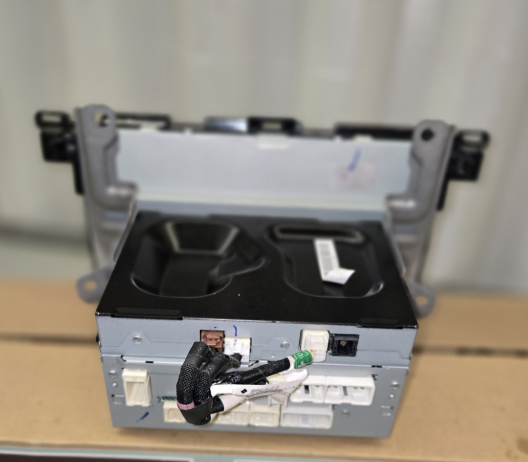 Toyota Car Stereo System - photo 5