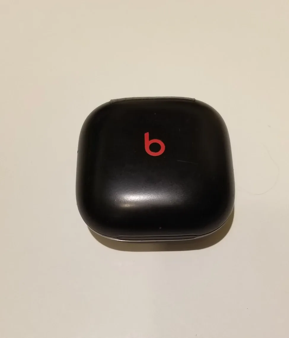 Beats Fit Pro - Black image indicator(2)