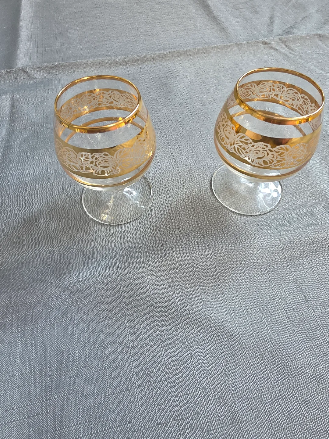 Set of 2 Gold Accent Brandy Glasses thumbnail