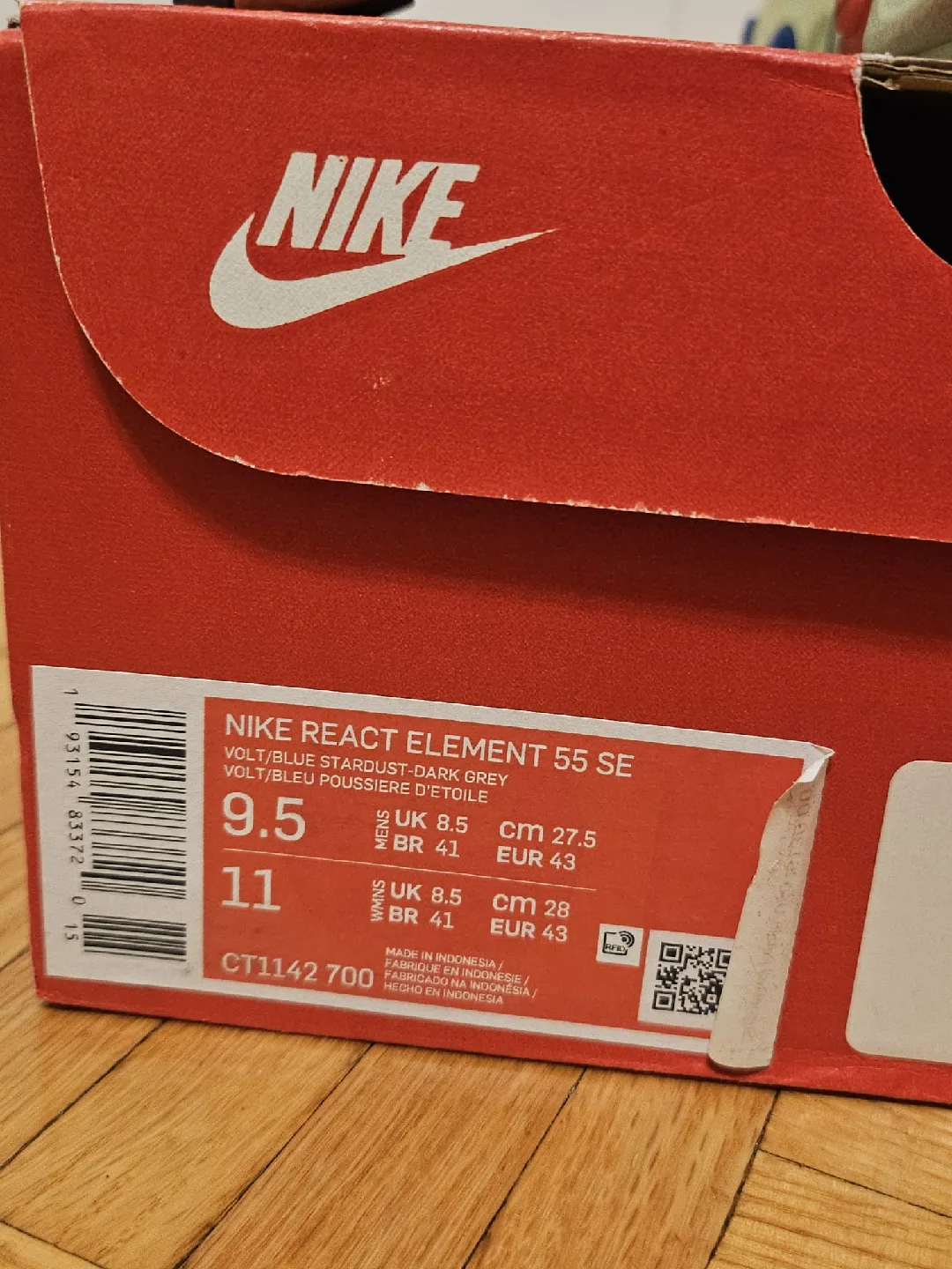 Nike React Element 55 SE, US 9.5 image indicator(2)