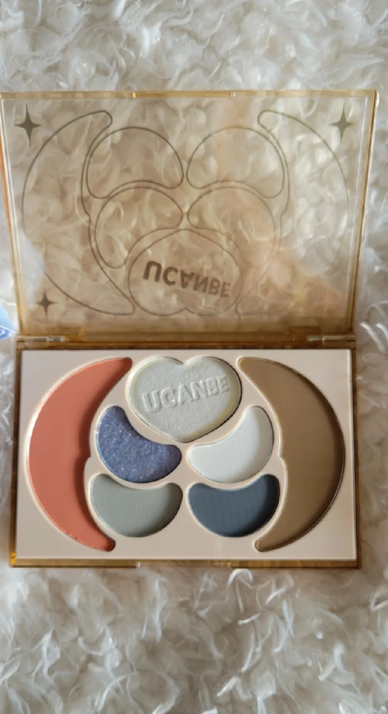 Brand new, Never-used Iceberg Makeup Palette image indicator(2)
