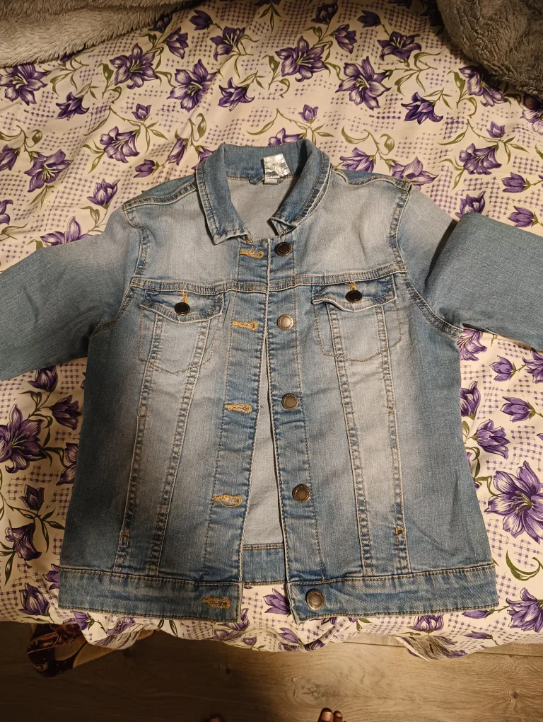 H&M Denim Jacket image indicator(2)