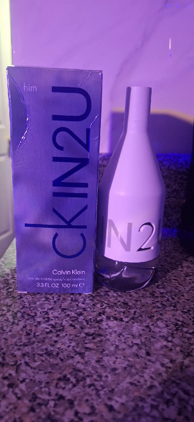 Calvin Klein CKIN2U Him Eau de Toilette 3.3 fl oz image indicator(2)