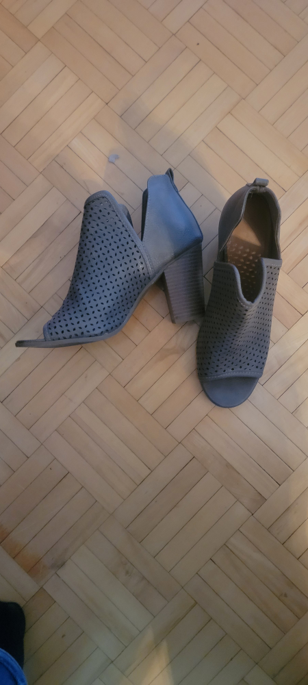 Women's Size 8 Peeptoe Heels - photo 3